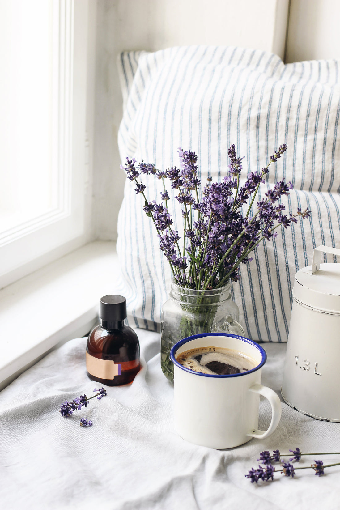 薰衣草的紫色誘惑：穿越時空的芬芳，從療癒香氣到千滋百味